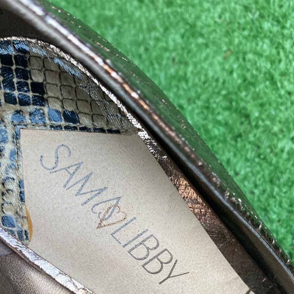 SAM & LIBBY Pumps - Picture 7 of 8